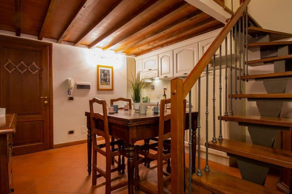Demedici Apt W/ 2Br 1' Walk Uffizi & Ponte Vecchio Apartamento Florencia Exterior foto